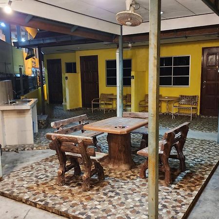 פנתאי צנאנג Lagenda Resthouse Cenang Beach מראה חיצוני תמונה